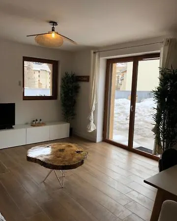 Apartment Boost Your Immo Vars Varsea 452 *